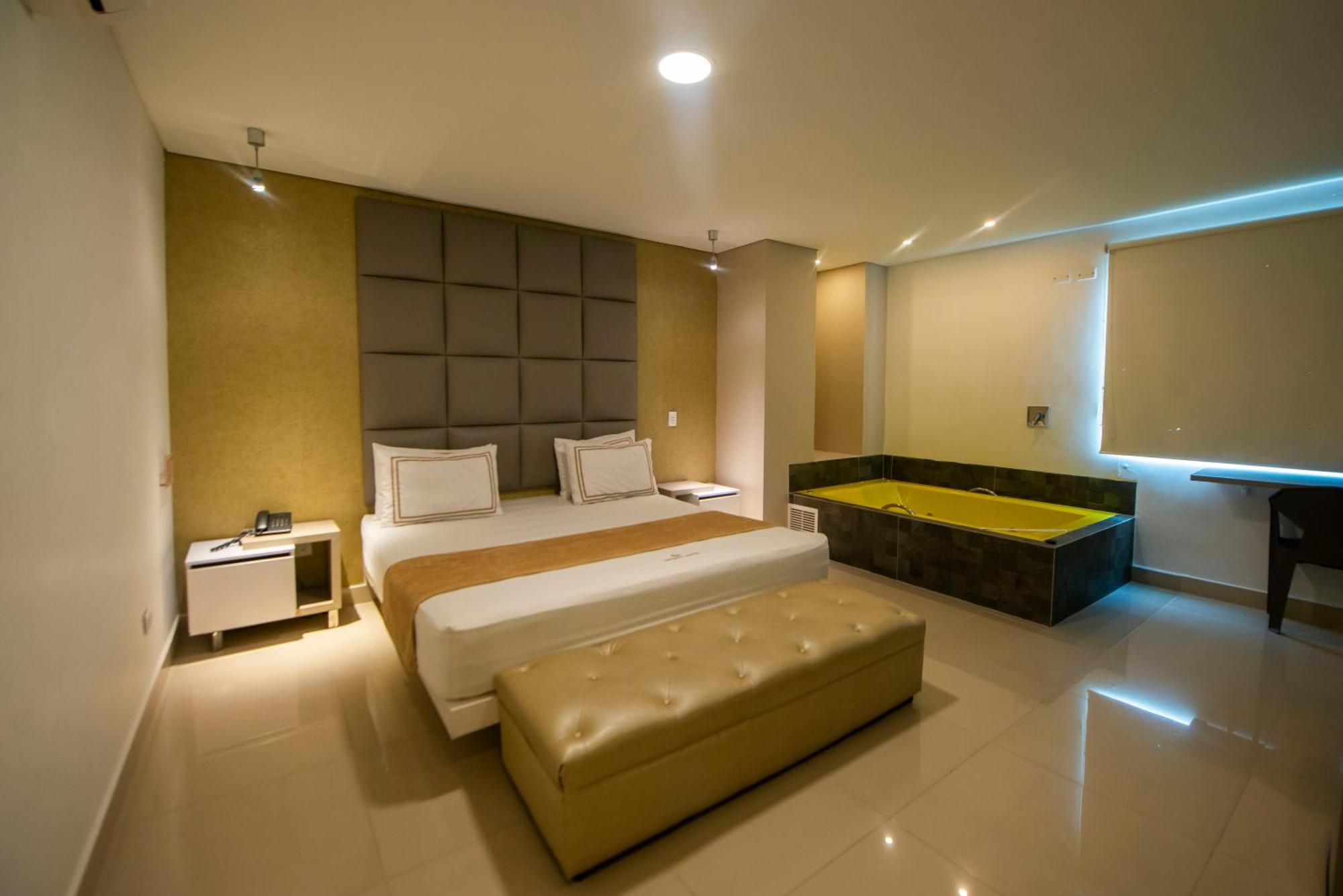 Infinity Hotel Medellín Exteriör bild