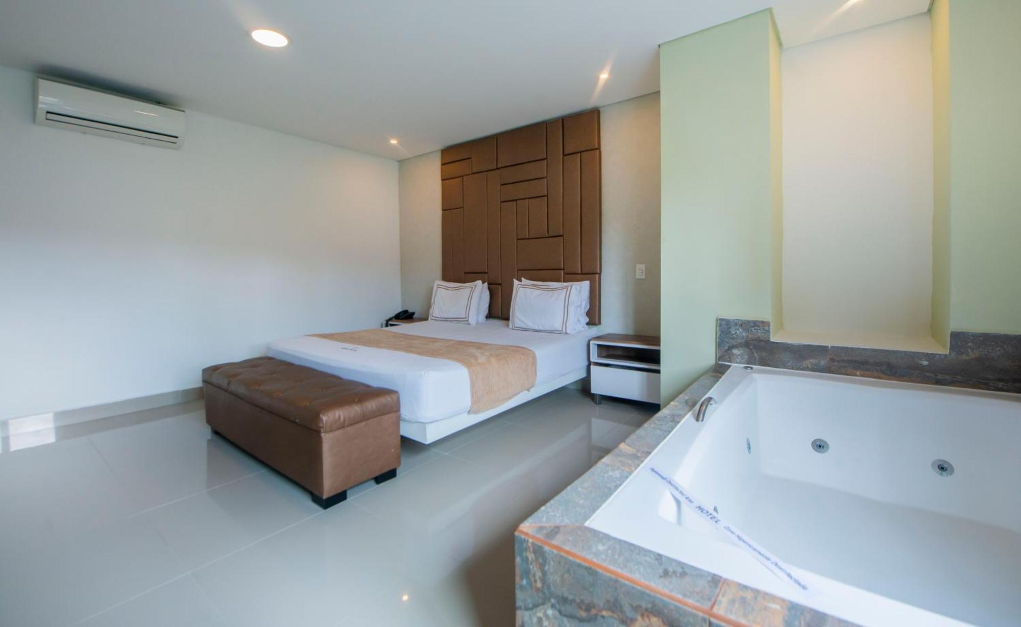 Infinity Hotel Medellín Exteriör bild