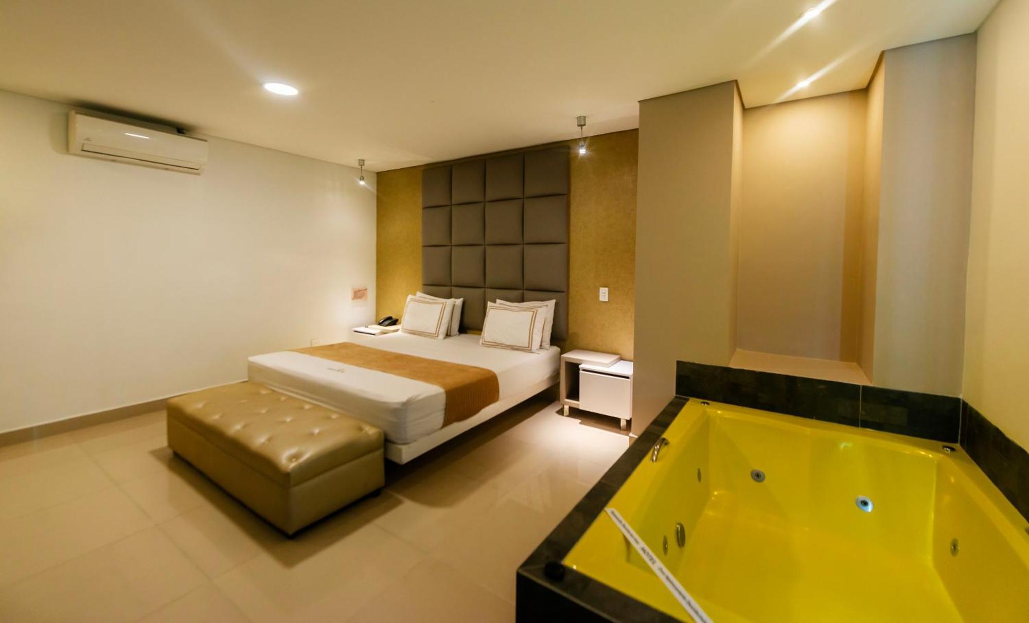 Infinity Hotel Medellín Exteriör bild